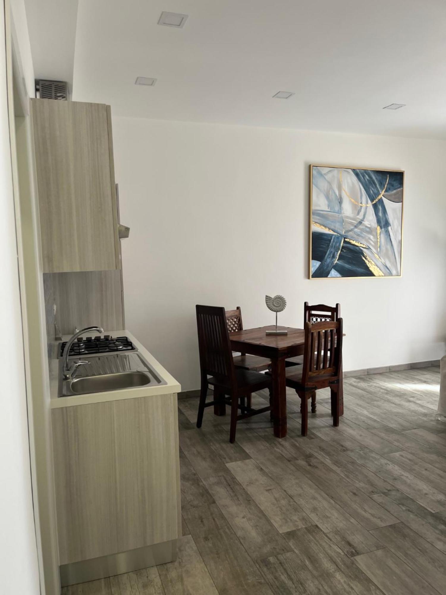 Kennedy Family Apts Alghero Bilik gambar